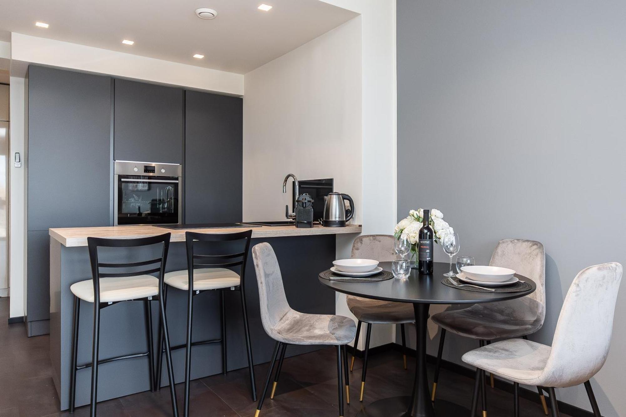 Free Parking In Luxury Suite With City View - Steps To Brignole Train Station Γένοβα Εξωτερικό φωτογραφία