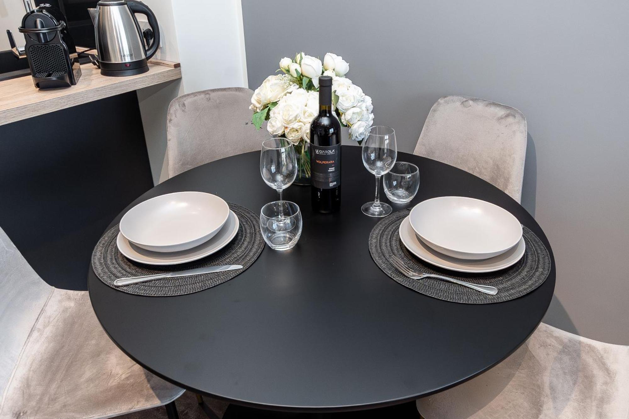 Free Parking In Luxury Suite With City View - Steps To Brignole Train Station Γένοβα Εξωτερικό φωτογραφία